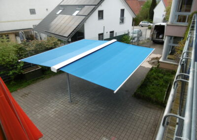 Markise Roll on Projekt Pfinztal Markise Blau